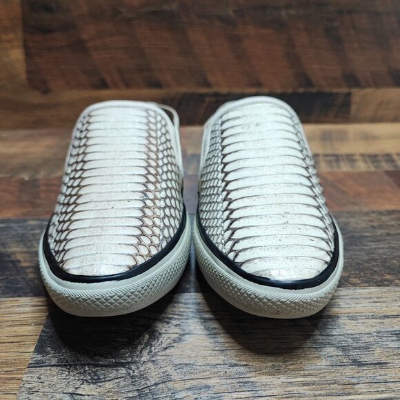 Donald J. Pliner Women's Ursa Mule Snake Print Slip On Flats Size 6 - Picture 2 of 8